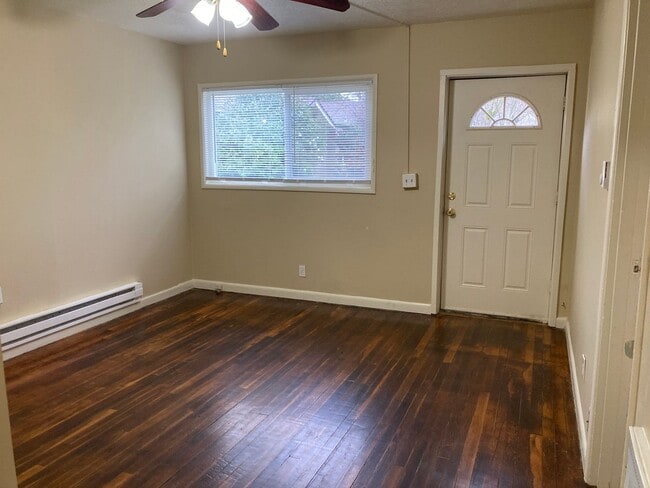 Primary Photo - Discover Your New Home in the Kenton Neigh...