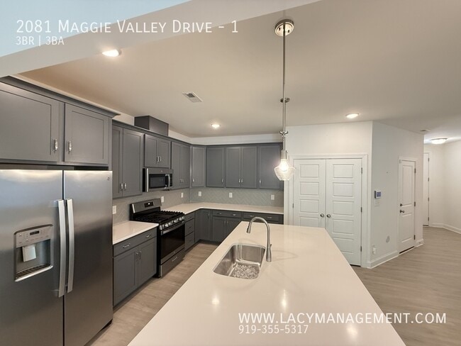 Building Photo - 2081 Maggie Vly Dr