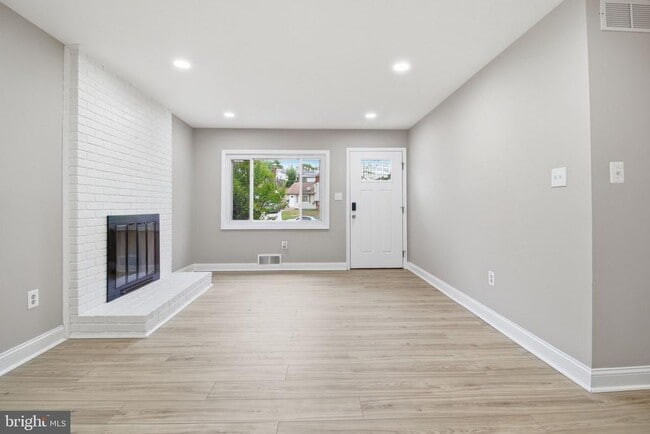 Building Photo - 13206 Staggs Ct