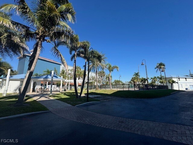 Building Photo - 15010 Punta Rassa Rd