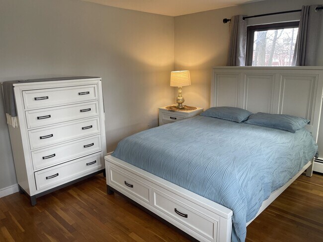 Building Photo - 4 Brook Rd