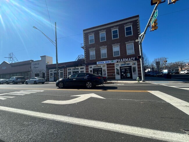 Building Photo - Coming Soon! Gorgeous 3 bedroom 1 1/2 bath...