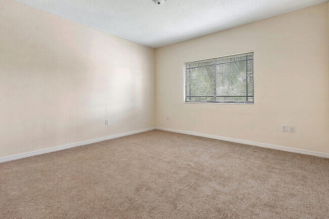 Building Photo - 2917 Tuscany Ct