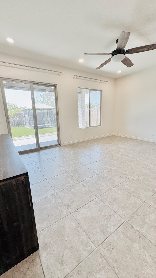 Building Photo - 26738 N 74th Ln