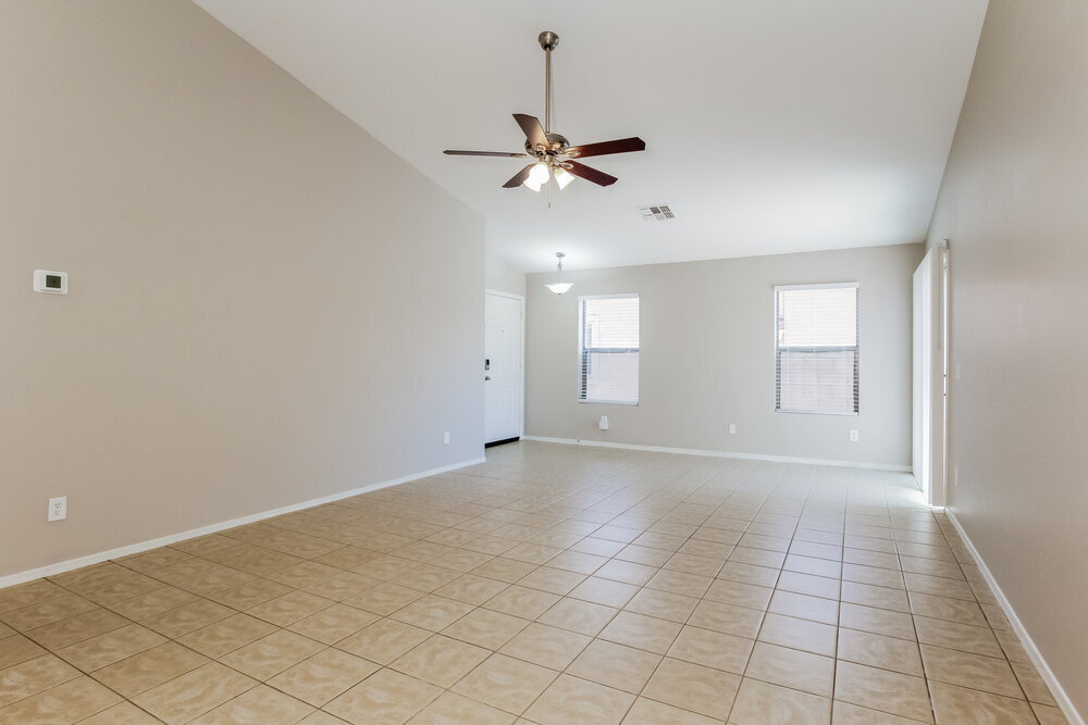 Building Photo - 24007 W Huntington Dr