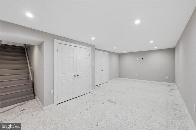 Building Photo - 107 Alders Dr