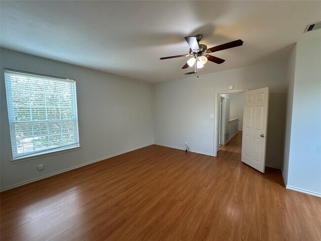 Building Photo - 1603 Azalea Dr