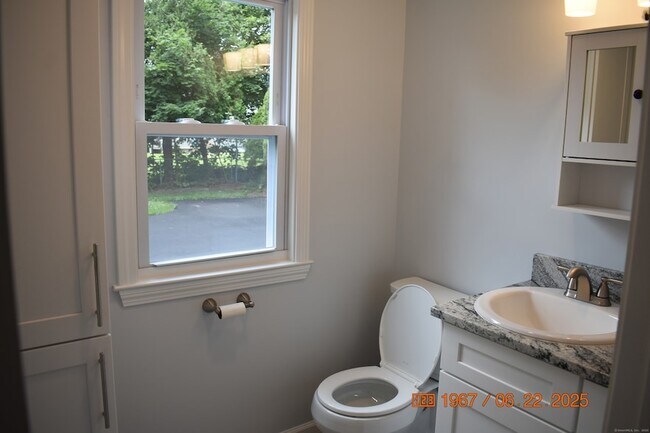 Building Photo - 41 Highland Ave