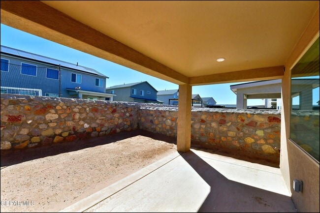 Building Photo - 10716 Drew Pearson Dr