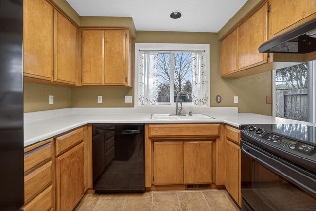 Building Photo - 1517 Westfield Way