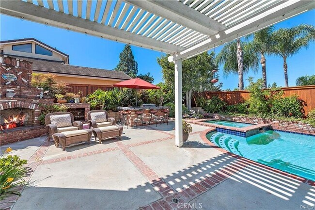 Building Photo - 28371 La Falda