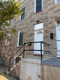 Building Photo - 1628 Benhill Ave