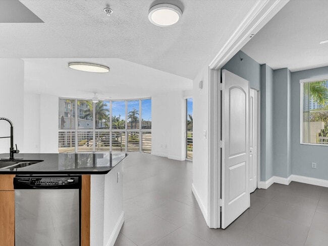 Building Photo - 1830 Radius Dr