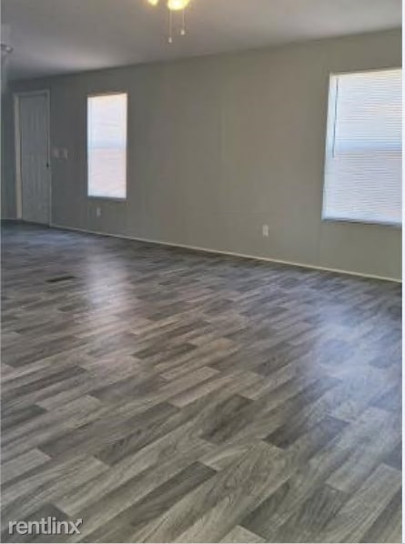 Building Photo - 3 br, 2 bath Mobile Home - Forest Estates 813