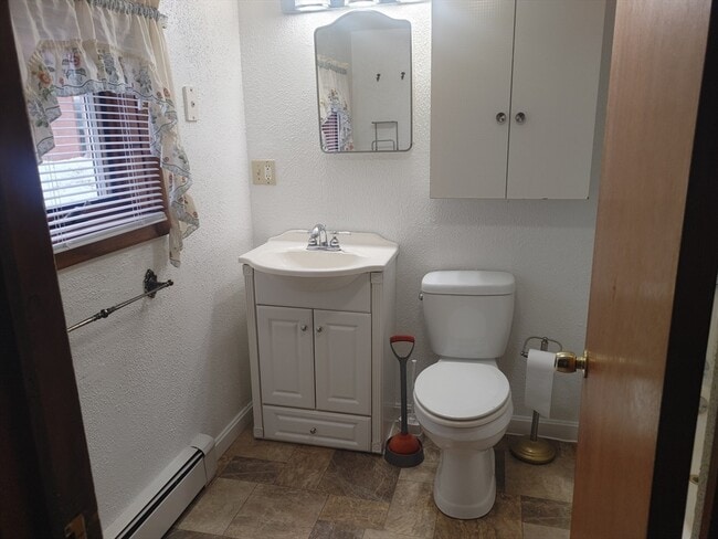 Building Photo - 65 East St