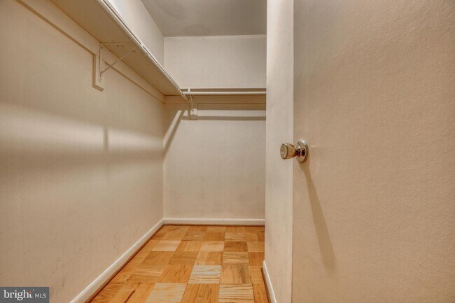 Building Photo - 7304 Park Village Ct