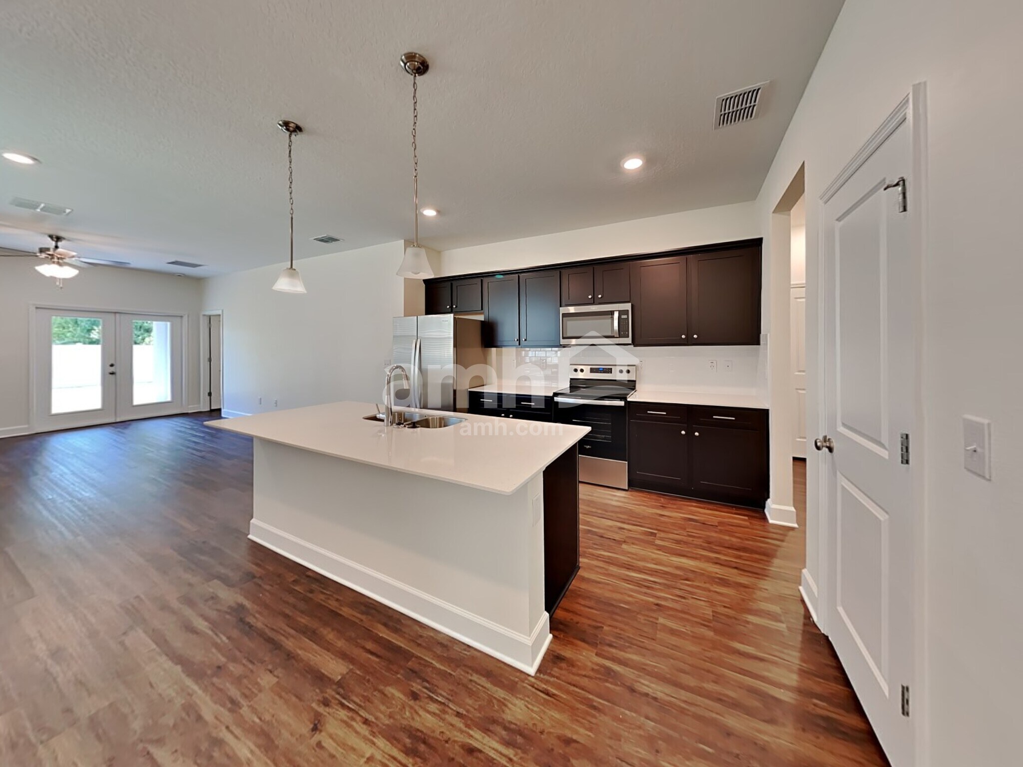 Building Photo - 1105 Walden Pond Dr