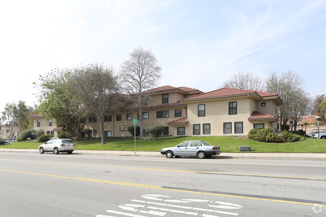 Building Photo - Ellis Terrace