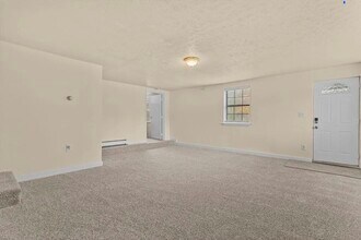 Building Photo - 333 Groveland St