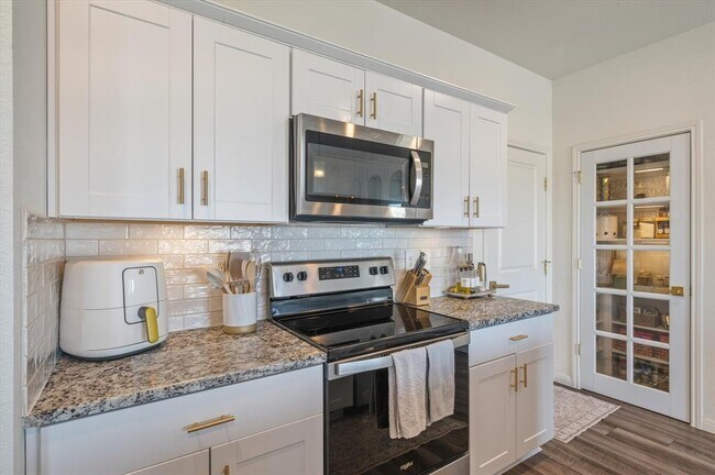 Building Photo - 232 Waterbuck Lp