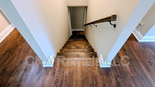 Building Photo - 631 Blackhawk Cir