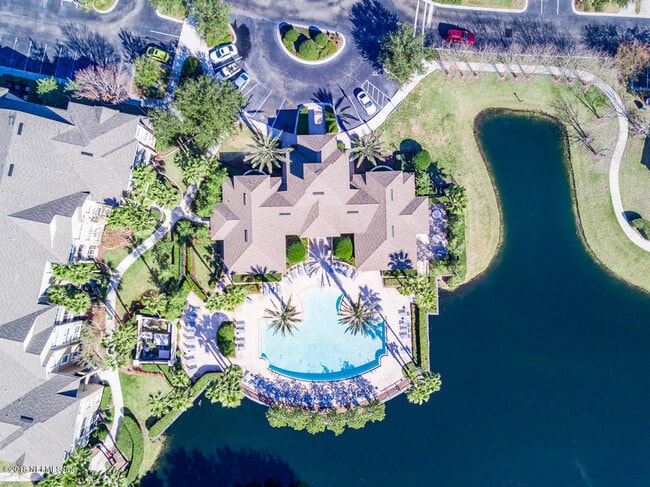 Building Photo - 7990 Baymeadows Cir E
