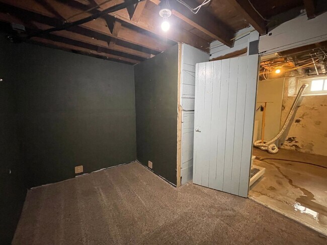 Building Photo - Click the “Apply Now” button or email wapmrentals@gmail.com for a prompt response.