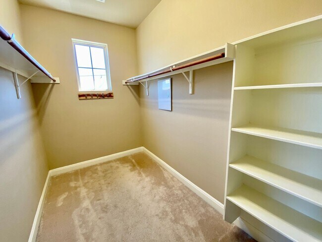 Building Photo - 3 Bedroom 2.5 Bathroom Detached Condo in South Austin!!