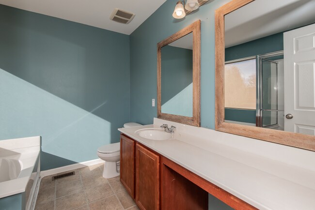 Building Photo - 424 Country Stone Dr