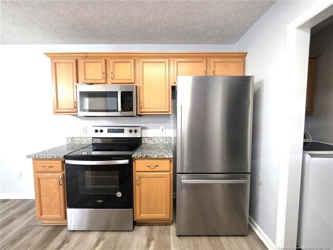 Building Photo - 910 Foxhunt Ln