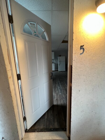 Building Photo - 31 Griswold St