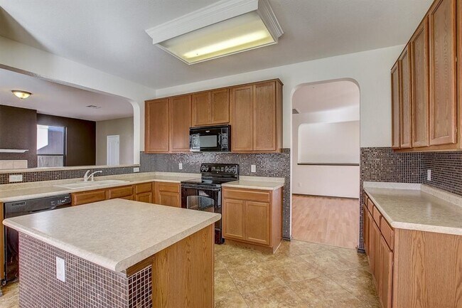 Building Photo - 507 Tyree Rd