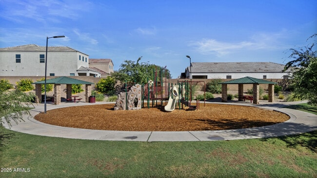 Building Photo - 4972 E Living Stone Way