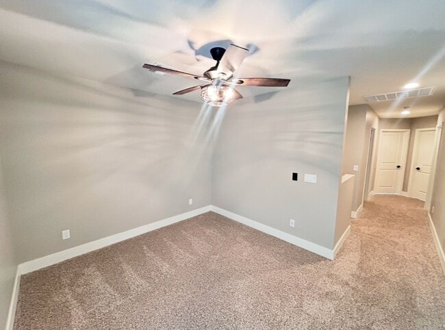 Building Photo - Beautiful New 3 Bedroom Phoenix home with Den/Loft! No HOA