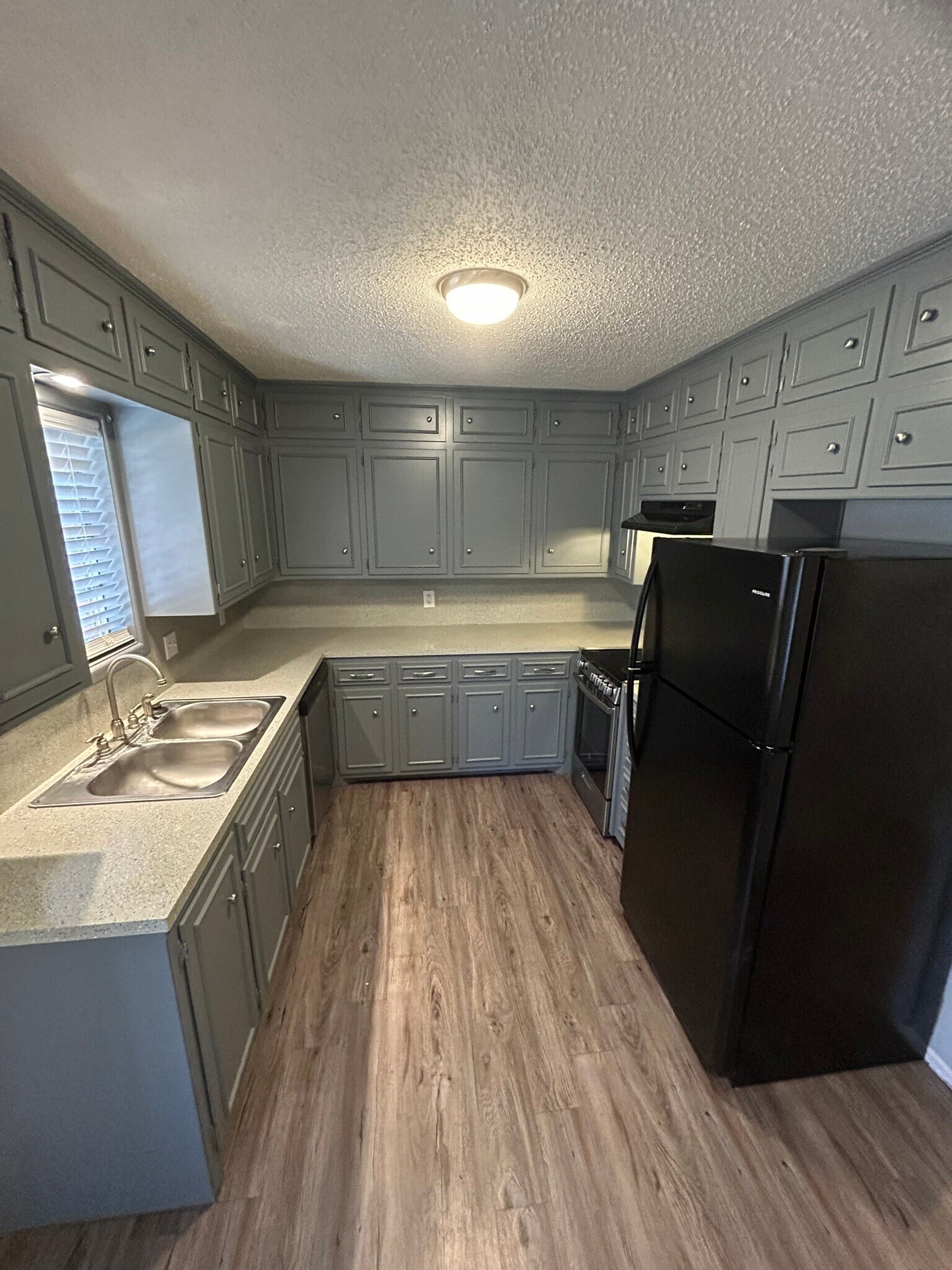 Kitchen - 4506 65th St