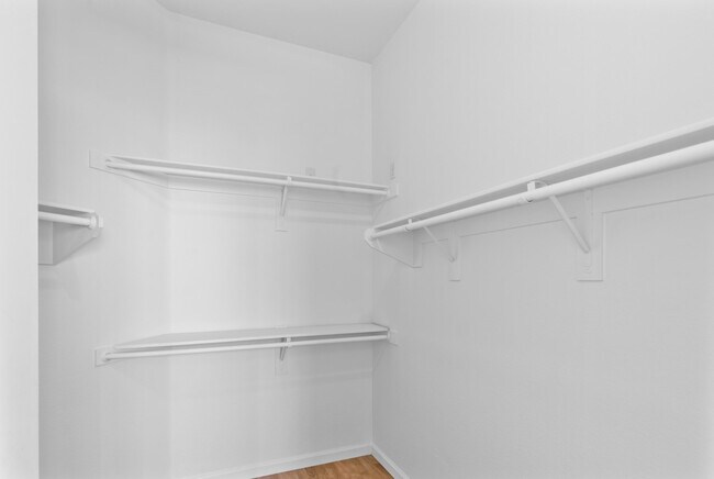 Building Photo - 13897 Mountain Top Dr