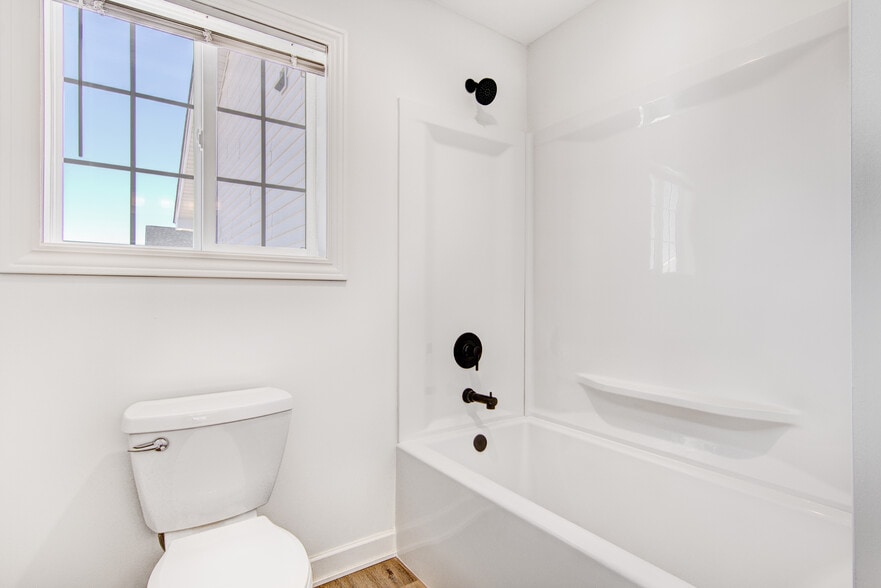 Building Photo - 1047 Dailey Pl