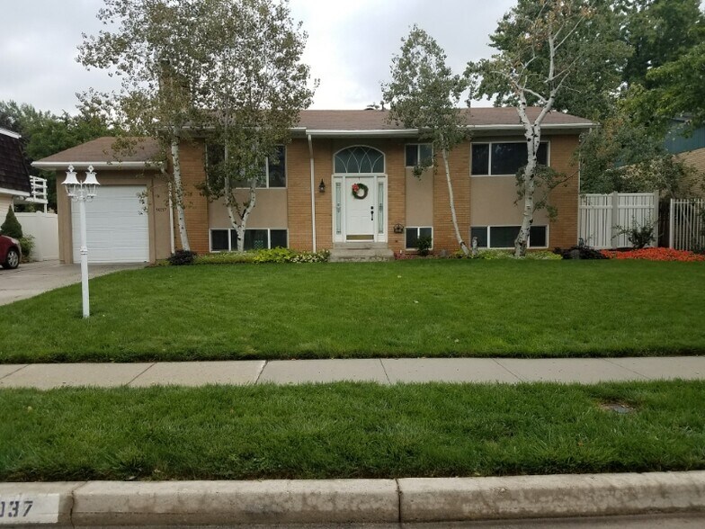 Building Photo - 9037 Bonnet Dr