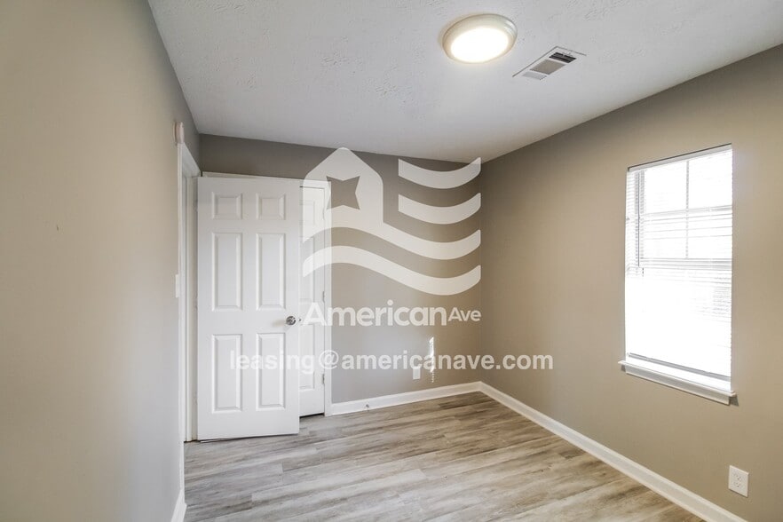 Building Photo - 109 Colbert Blvd