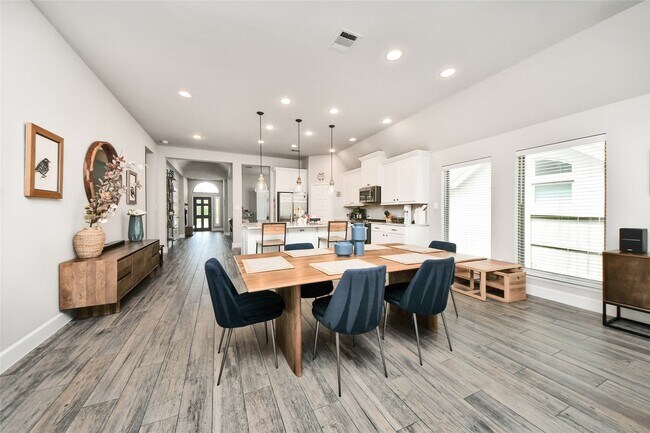Building Photo - 2206 Forest Trace Ln