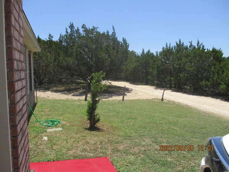 Building Photo - 130 Private Road 4806