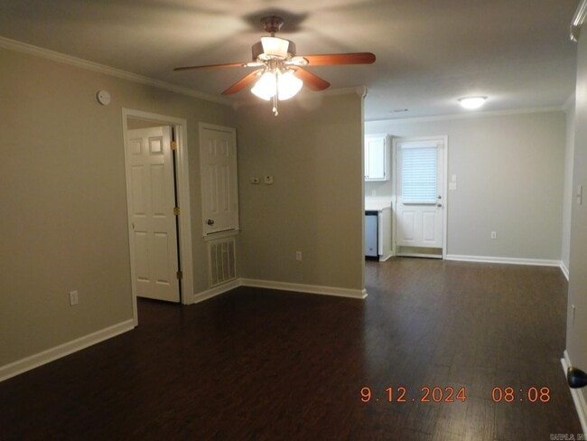 Building Photo - 1740 Appalachian Dr