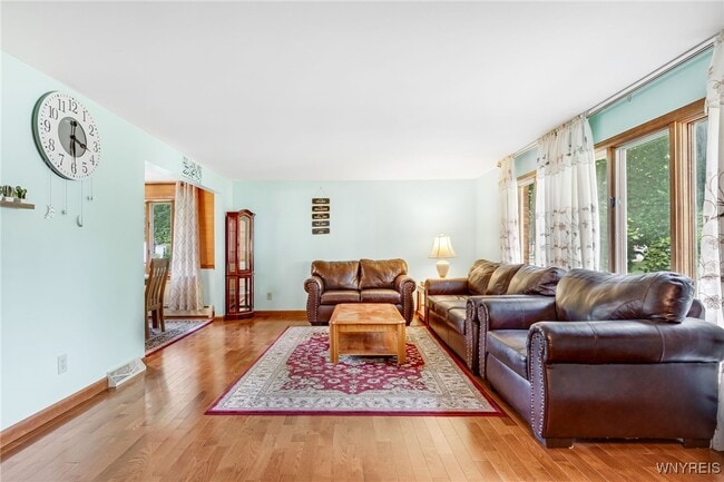 Building Photo - 71 Chaumont Dr