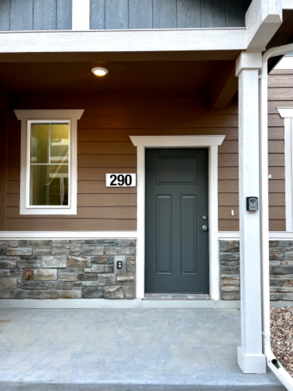 Building Photo - 209 Cardinal St