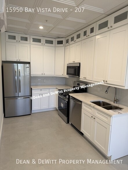 Building Photo - 1 Bed/1 Bath - Unit 207