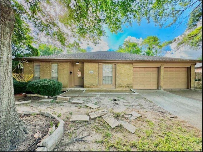 Building Photo - 9110 Gustine Ln