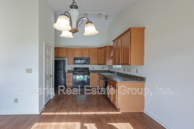 Building Photo - 67 W Clear Lake Ln