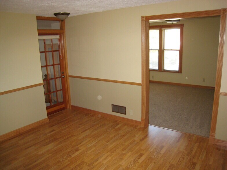 Dining Room - 314 3rd Ave SE