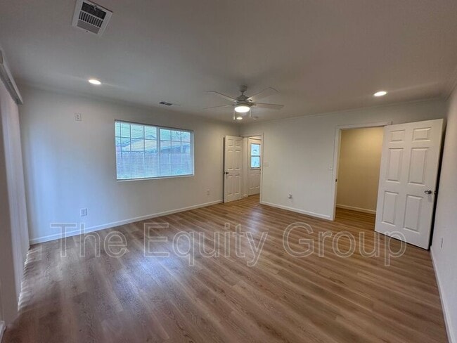 Building Photo - 145 N A St