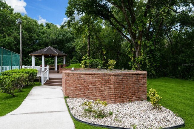 Building Photo - 8643 Mallard Reserve Dr